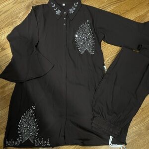 Brown co-ord set with beaded detailing!